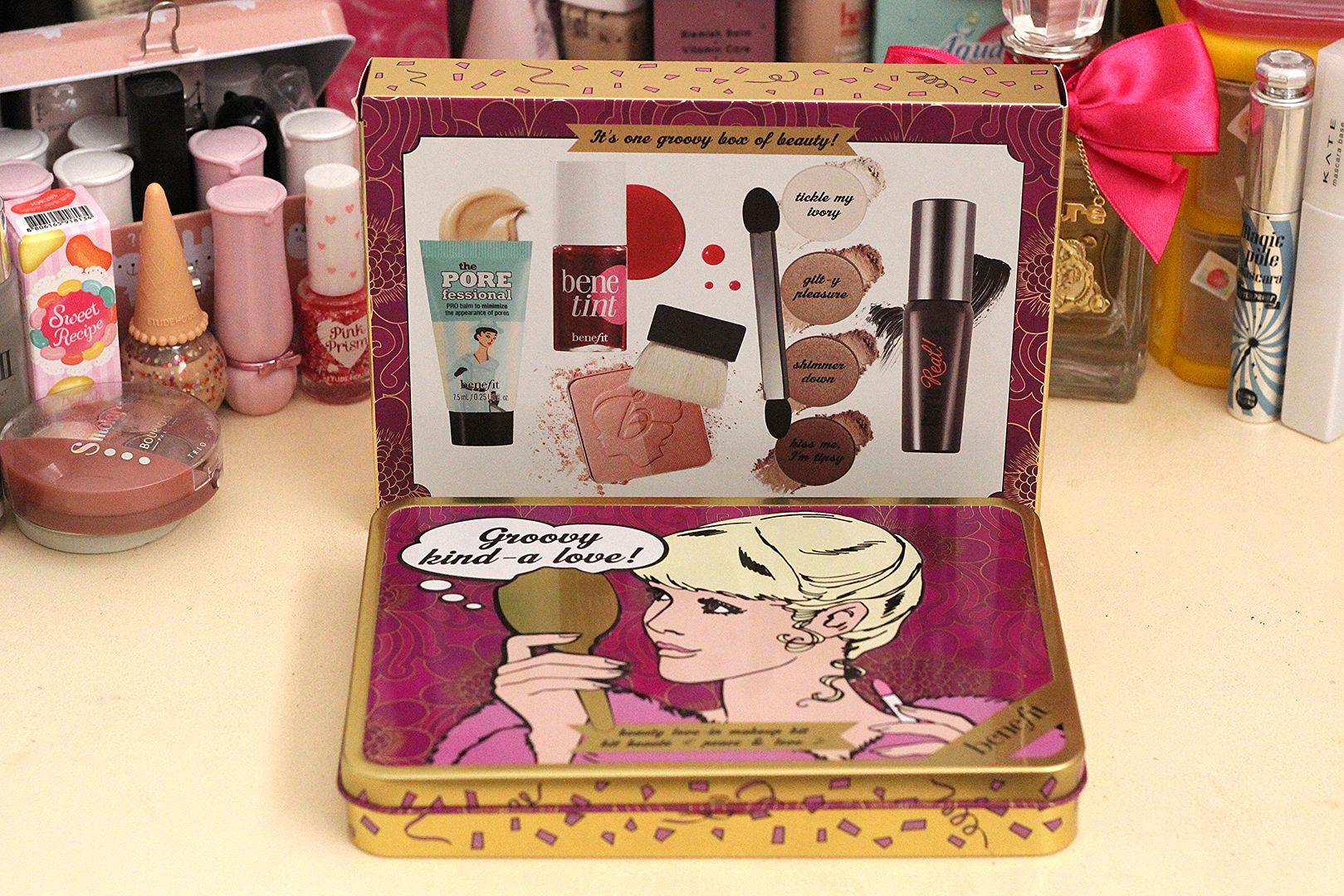 Benefit holiday set groovy kind a love