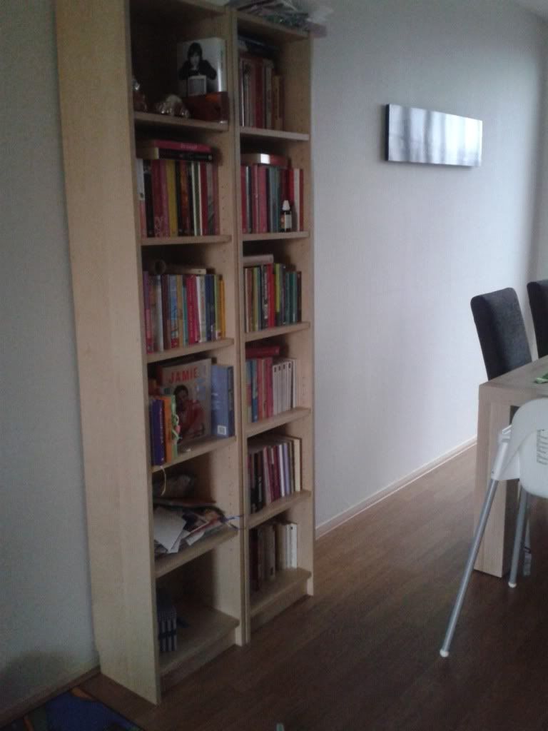 Zeg maar yes • boekenkasten Woonkamer allemaal in het wit