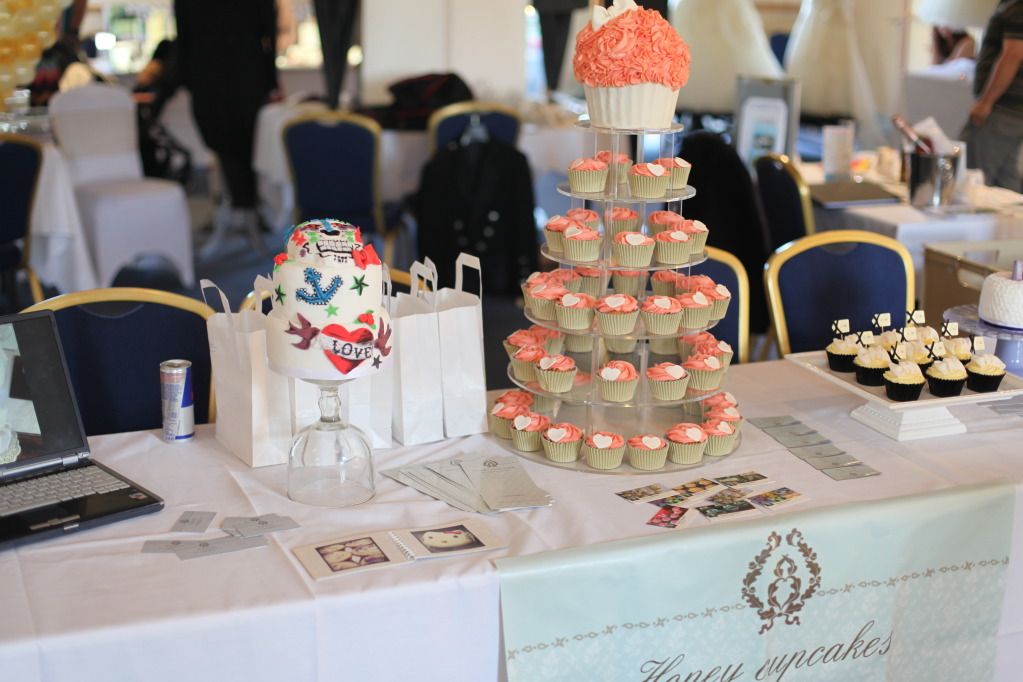 wedding cakes barnsey