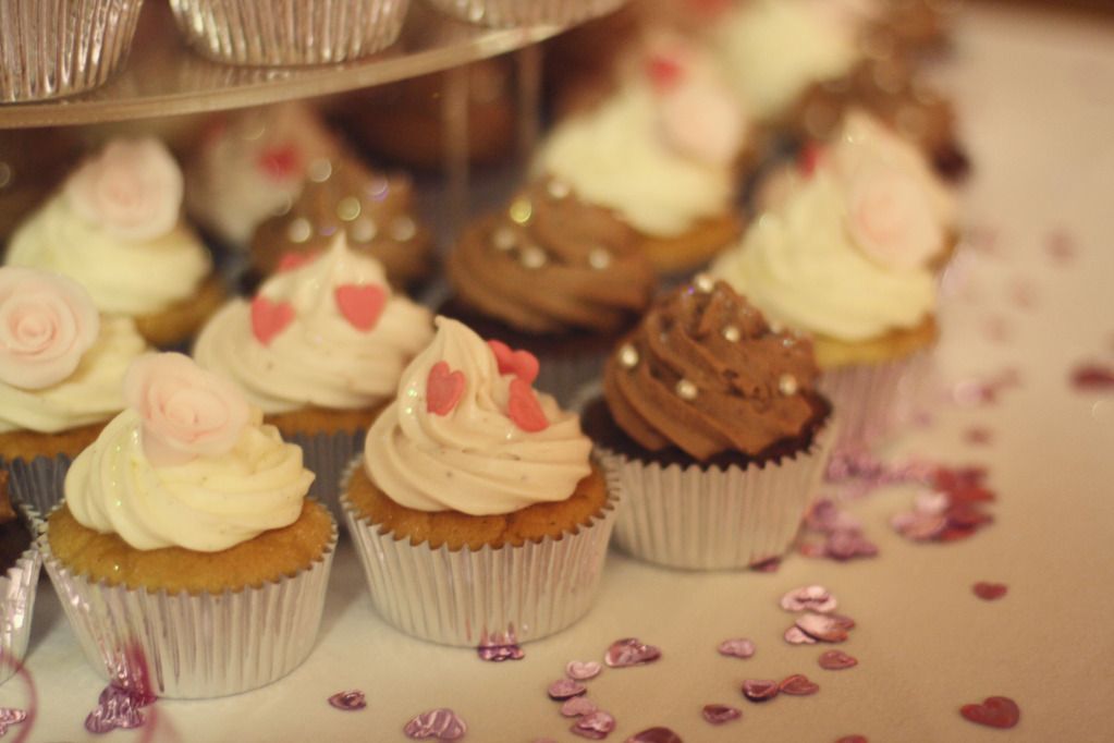 wedding heart cupcakes