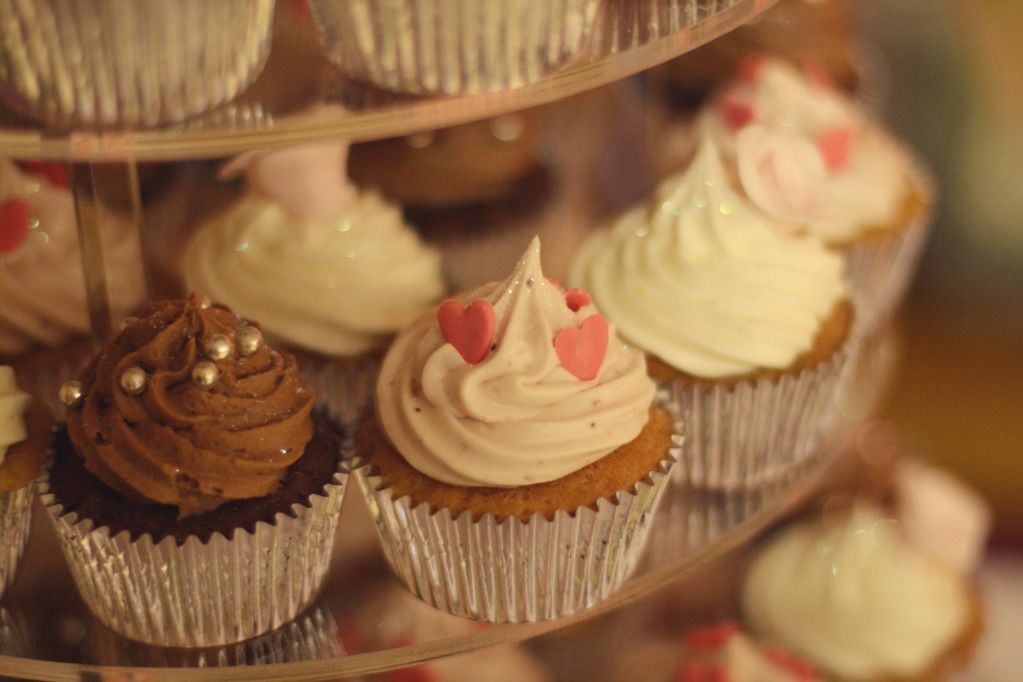 wedding heart cupcakes
