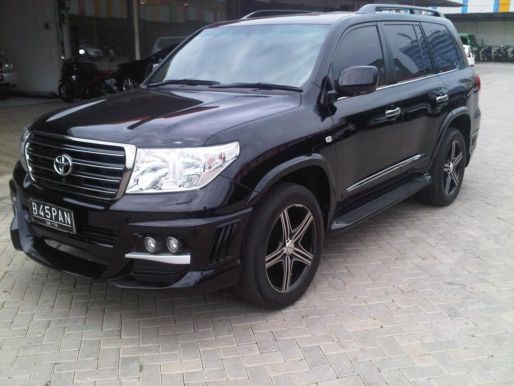 LAND CRUISER ZX 46 V8 BLACK PERFECT CONDITION
