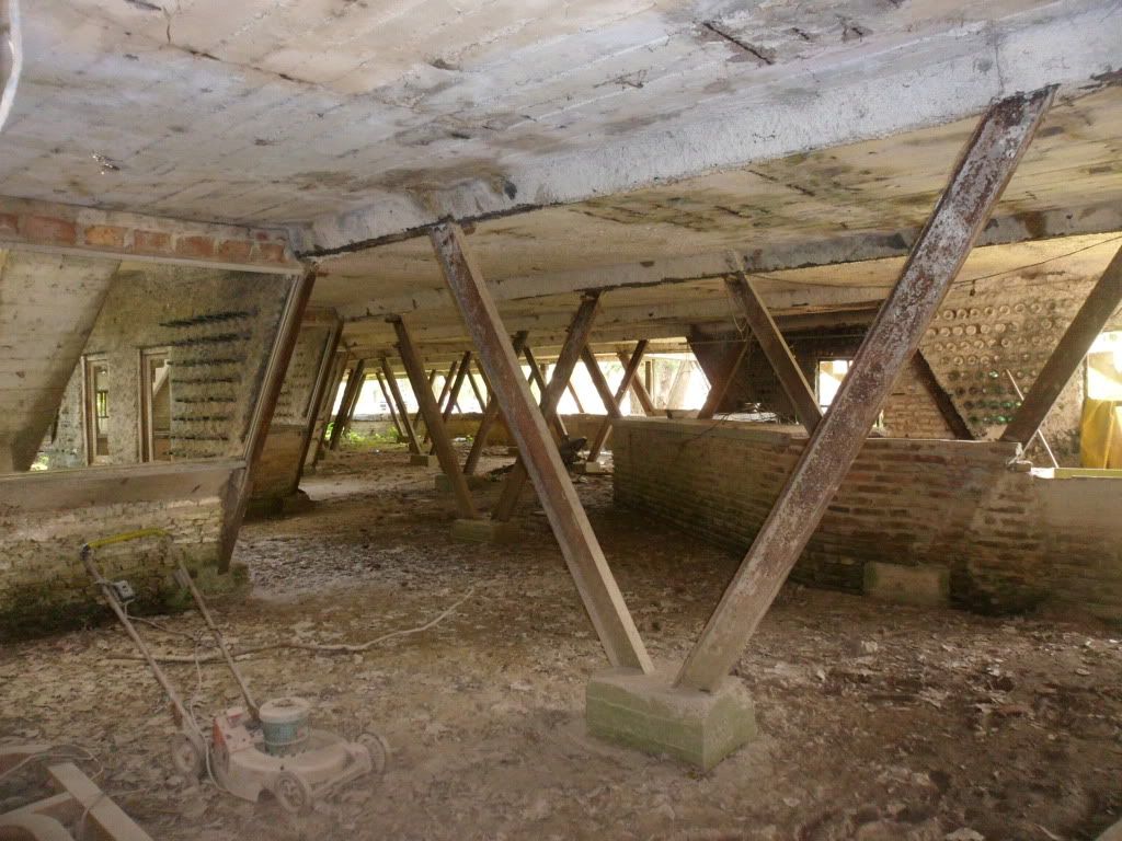 camping abandonado camping abandonado