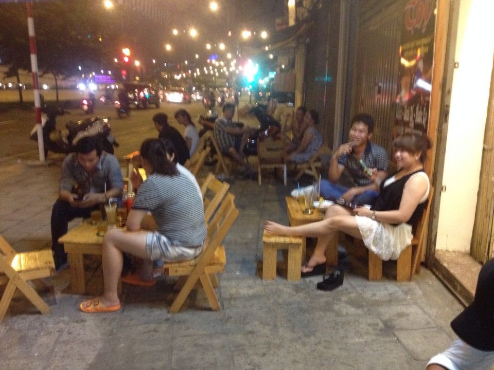 Cần sang nhượng lại mặt bằng bán Cafe ở Q1 - 2